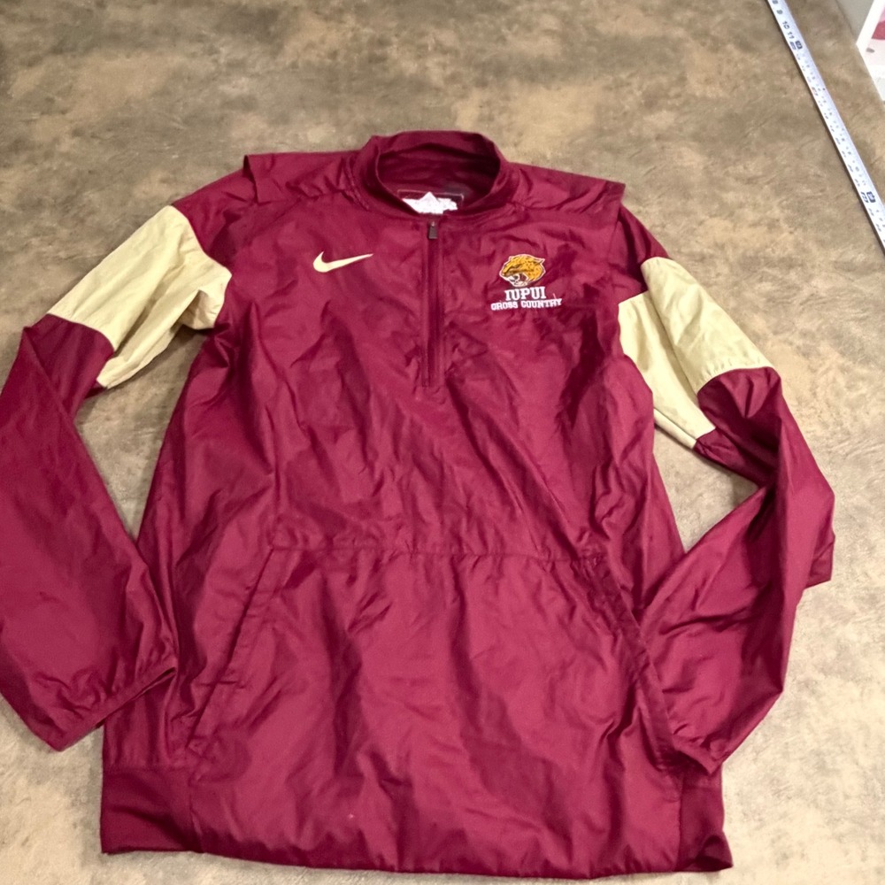 Nike Jacket Mens Small Burgundy IUPUI Jaguars Cross Country 1/4 Zip 746950-614